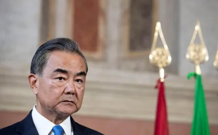 Pasokan BBM Menipis, China Mendesak Iran Buka Kembali Selat Hormuz