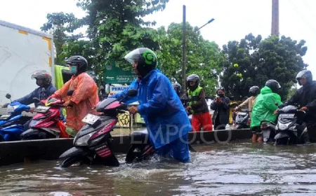 Banjir Melanda 21 RT di Jakarta Timur Akibat Hujan Deras Pagi Ini