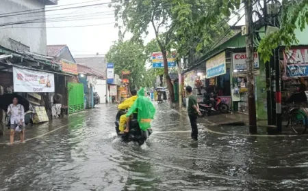 Banjir Rob Jakarta Utara Mewabah Akibat Fenomena Bulan Baru, BPBD Waspada