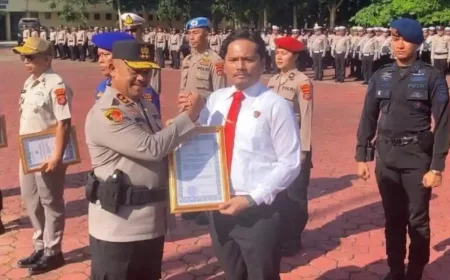 Kapolda Sultra Beri Reward 128 Personel Berprestasi Ungkap Kasus Kriminal dan Misi Perdamaian