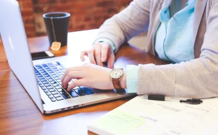 Bahaya Hustle Culture: Kerja Lembur Berlebihan Picu Risiko Penyakit Jantung 33%