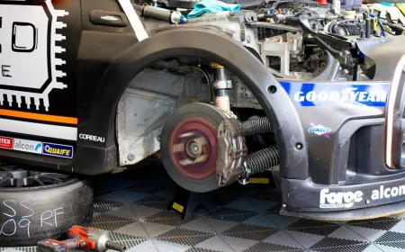 5 Perbedaan Suspensi MacPherson dan Double Wishbone, Mana yang Lebih Nyaman?