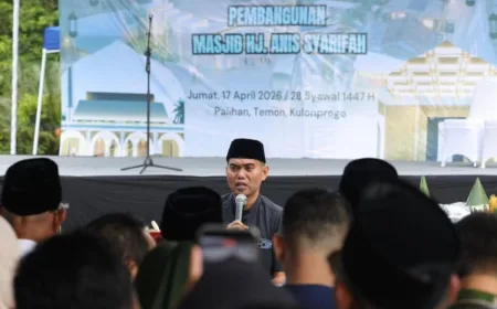 Pengusaha HS Muhammad Suryo Bangun Masjid di Lokasi Kecelakaan Maut Istrinya