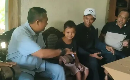 Bocah Sahril di Pangandaran Berjuang Melawan Penyakit Jantung Sejak Lahir