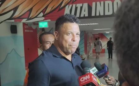Ronaldo Nazario Puji Atmosfer SUGBK Usai Clash of Legends Meski Timnya Kalah