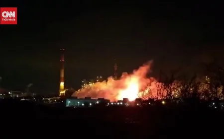 Ukraina Bombardir Kilang Minyak Rusia Setelah AS Berikan Dispensasi Penjualan