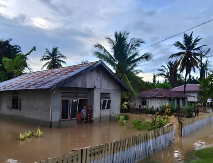 Banjir di Balantak Utara Terjang 10 Rumah, Warga Diminta Waspada Cuaca Ekstrem