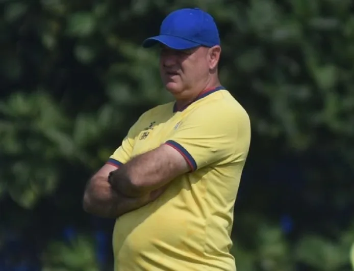 Bojan Hodak: Semen Padang Siap Tampil 200 Persen Hadapi Persib Bandung