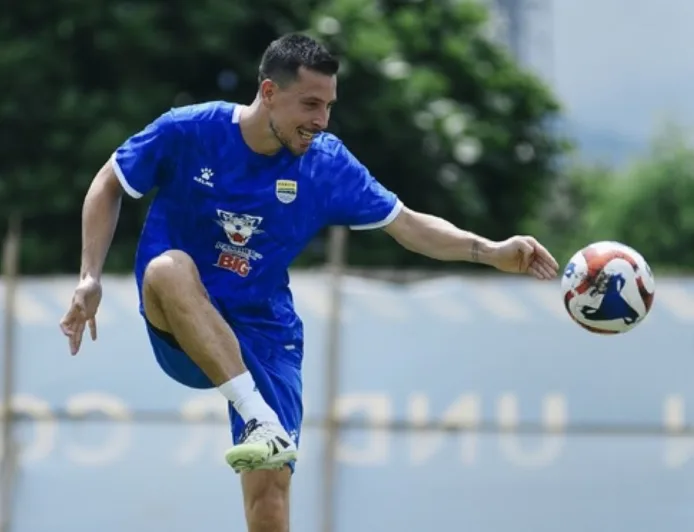 Pesan Thom Haye untuk Persib Bandung: Percaya Diri Kunci Juara Super League
