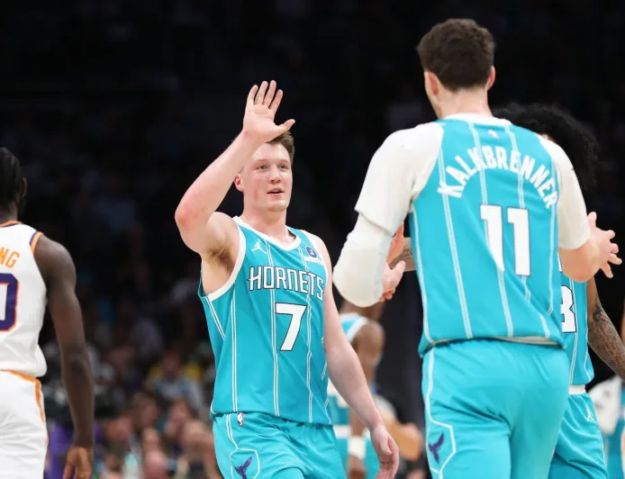 Kon Knueppel Pecahkan Rekor Tripoin Terbanyak Hornets di Musim Rookie