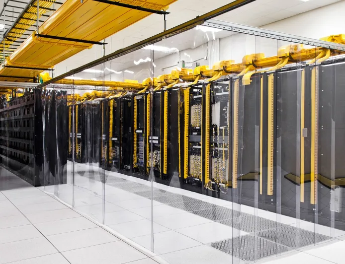 Setengah Proyek Pusat Data AS Tertunda karena Krisis Infrastruktur Listrik dan Pasokan dari China