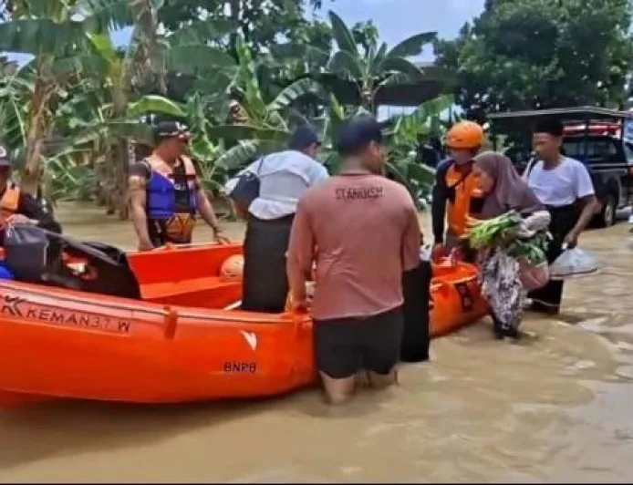 Banjir Demak Terparah, BNPB Catat 2.839 Warga Mengungsi Saat Ini