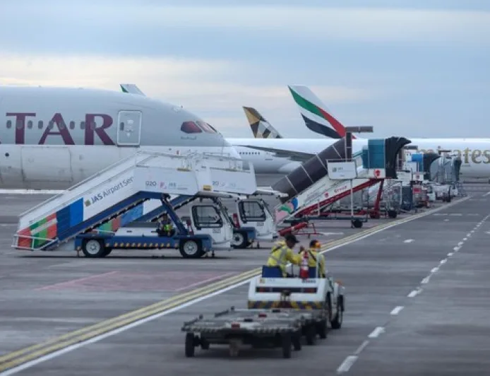 Penerbangan Lumpuh di Timur Tengah, Wisatawan Asia Beralih ke Destinasi Baru