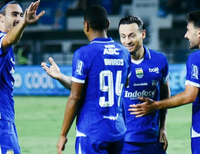 Link Live Streaming Semen Padang vs Persib Bandung: Siap-siap Saksikan Duel Sengit Malam Ini