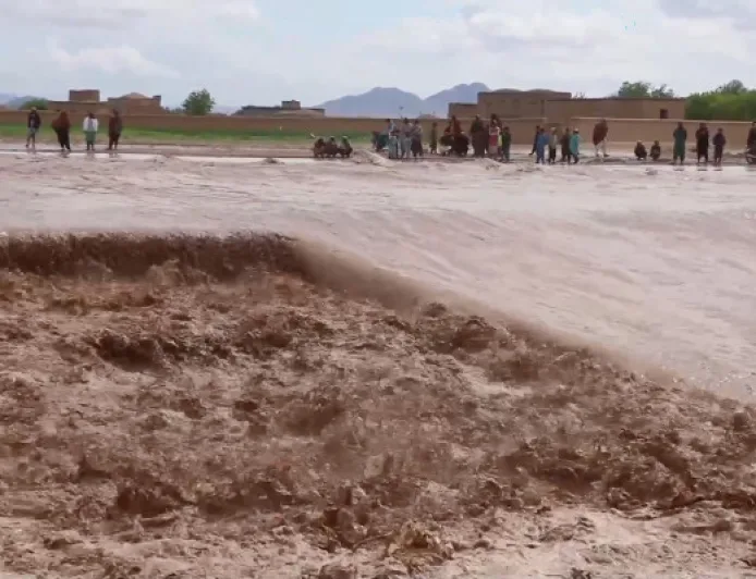 Banjir Bandang di Afghanistan Tewaskan 77 Orang, Warga Diminta Waspada Hujan Lanjutan