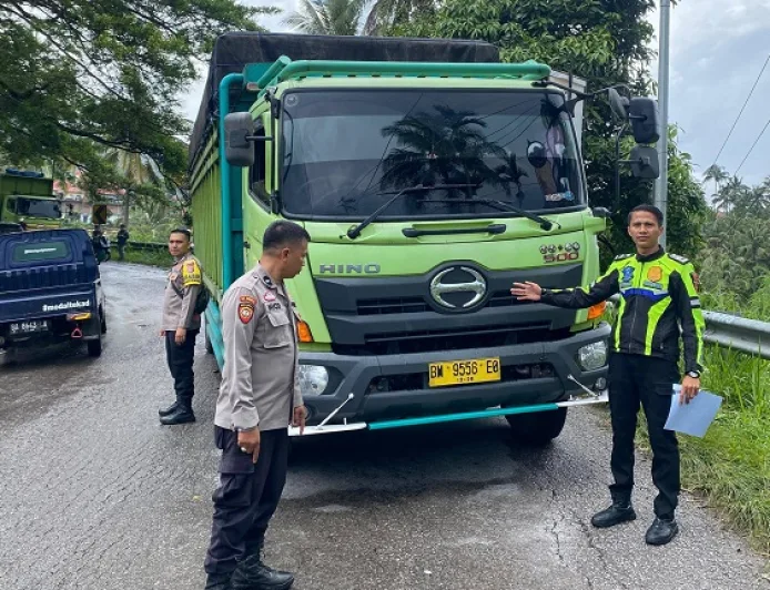 Identitas Pemotor Tewas Kecelakaan di Kelok Baringin Solok Terungkap