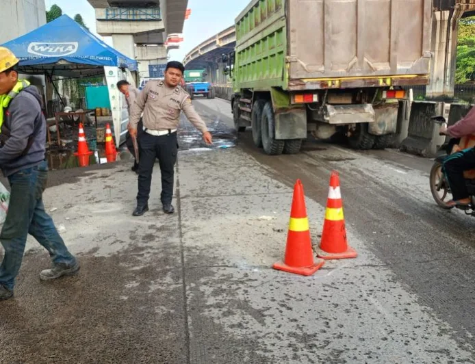 Pemotor Tewas Terlindas Truk Kontainer di Pademangan, Ini Kronologinya