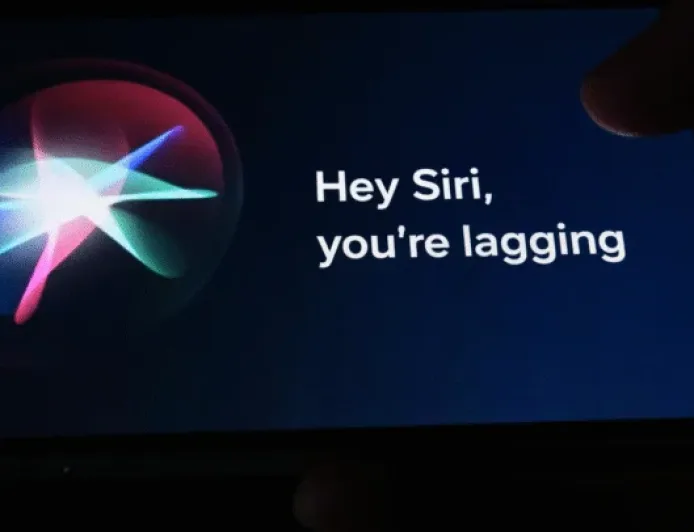 Apple di Persimpangan: Upaya Cepat Membangun Kembali Siri di Era AI