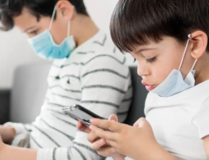 Pembatasan Media Sosial Anak di Bawah 16 Tahun: Risiko Transparansi Algoritma dan Solusi Pengawasan