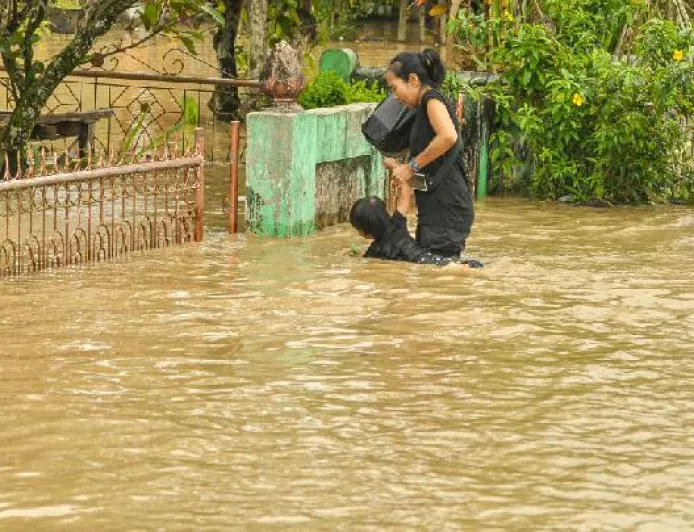 Banjir Bengkulu Rendam Ratusan Rumah dengan Ketinggian Air hingga 130 cm