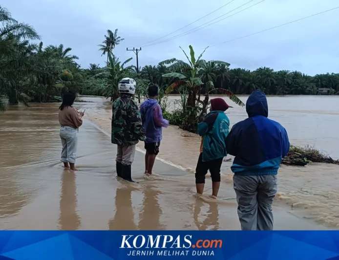 Banjir dan Longsor Bengkulu Terjang 5 Kecamatan, Ratusan Rumah dan Kantor Polsek Terendam