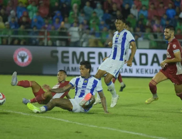 Hitung-hitungan Persib Bandung Juara Super League 2025-2026: Segel Trofi di Markas Persija?