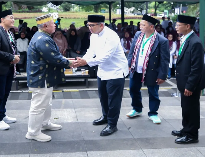 Wali Kota Bandung Muhammad Farhan Ajak Alumni Haji Assalaam Perkuat Kepedulian Sosial