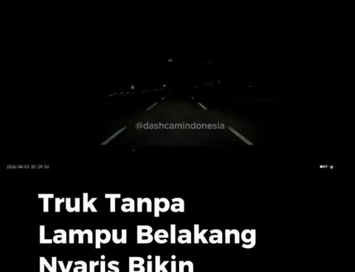 Video Truk Tanpa Lampu Belakang Nyaris Sebabkan Kecelakaan Maut di Malam Hari
