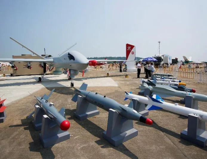 Iran Tuding UEA dan Saudi Terlibat Serangan Drone di Shiraz, Minta Penjelasan