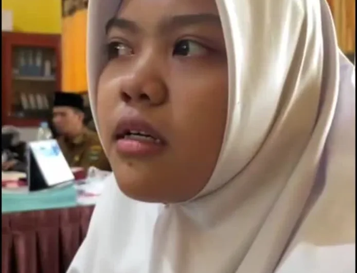 Syifa Lolos ITB Setelah Kehilangan Ibu, Rektor dan 5 Profesor Jemput Langsung