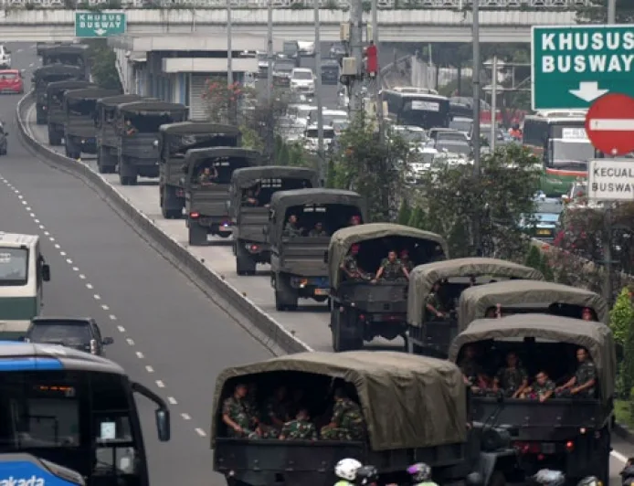Truk TNI Tabrak Pengendara Sepeda Motor, Desakan Proses Hukum Meluas