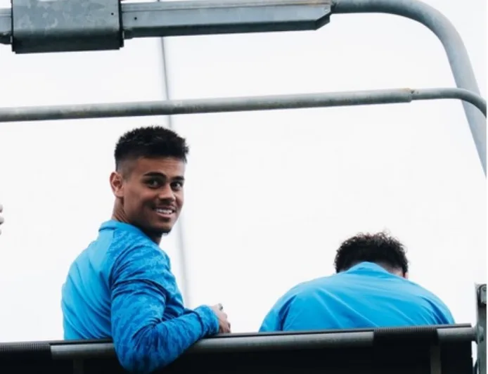 Penyebab PSV Eindhoven Tertarik Rebut Mees Hilgers dari FC Twente