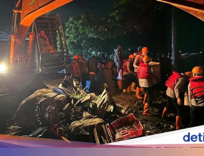 Banjir dan Longsor di Sembahe Deli Serdang: Brimob Turunkan Tim Cari Korban