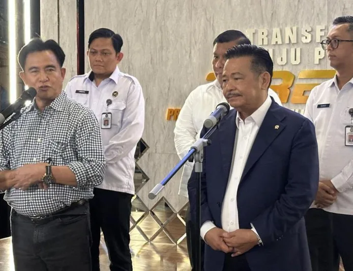 Yusril Serahkan Nasib Kasasi Vonis Bebas Delpedro ke Mahkamah Agung