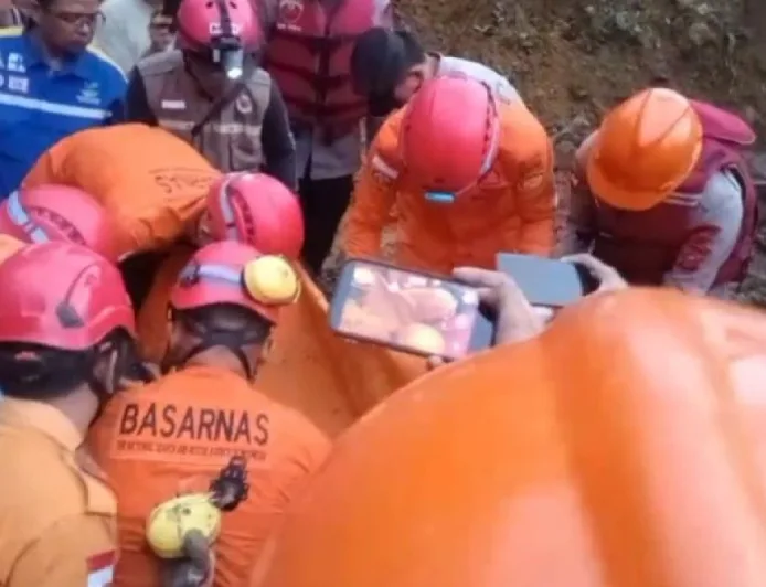 Enam Orang Meninggal Dunia Akibat Longsor di Sembahe Sumut, Ini Kronologinya
