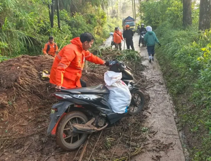 Banjir Luapan Citarum dan Longsor Serentak Terjang Kabupaten Bandung