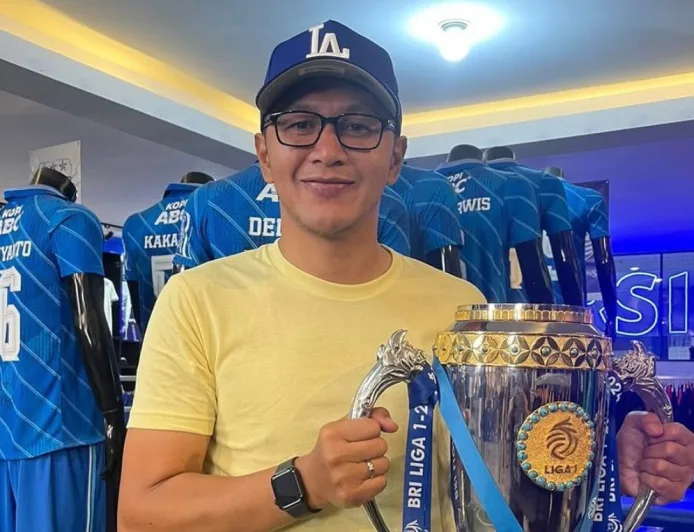 Zaenal Arief Eks Striker Persib dan Timnas Indonesia Kini Jadi PNS, Ini Ceritanya