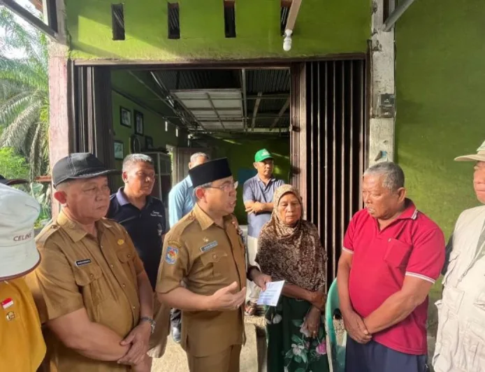 Pemprov Bengkulu Salurkan Bantuan Langsung untuk Warga Terdampak Longsor Seluma