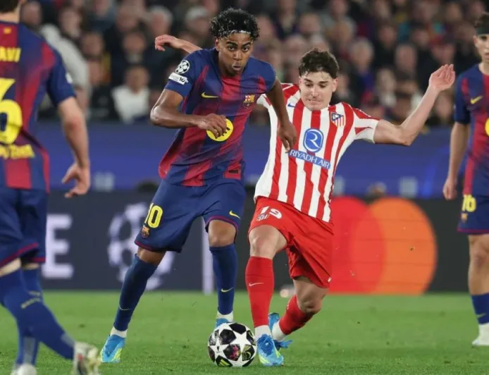 Hansi Flick Sebut Wasit dan VAR Jadi Penyebab Kekalahan Barcelona 0-2 dari Atletico Madrid