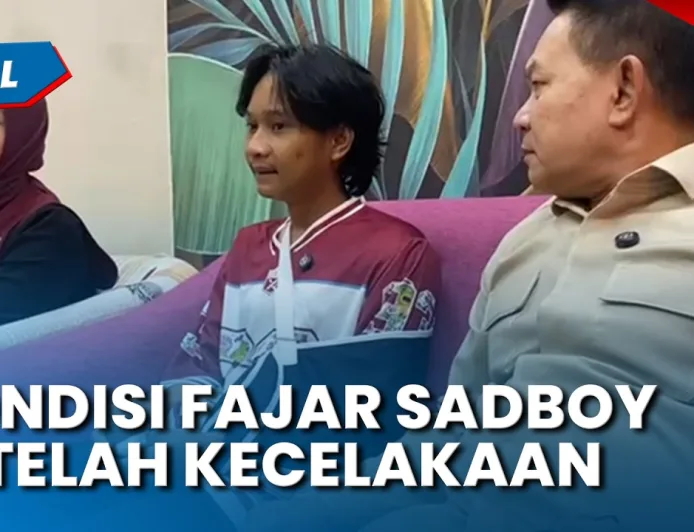 Kondisi Fajar Sadboy Terbaru Setelah Kecelakaan: Tangan Kiri Retak dan Kuku Jempol Copot