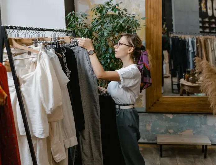 Ramalan Zodiak Jumat 10 April 2026: Taurus Ketat Atur Pengeluaran Hari Ini