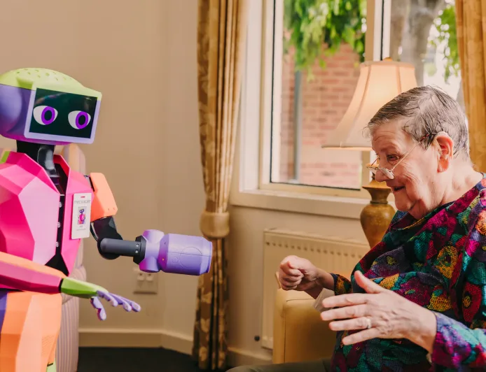 Abi, Robot AI Pendamping Revolusioner untuk Perawatan Lansia di Amerika