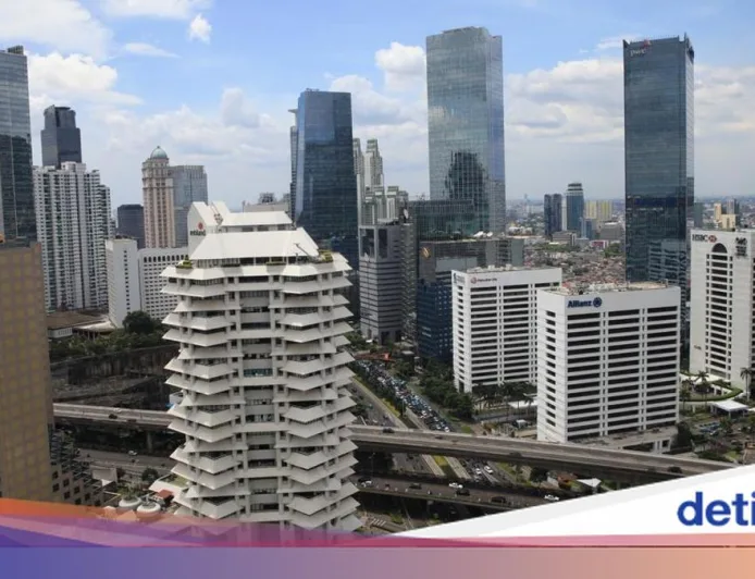 ADB Ramal Pertumbuhan Ekonomi Negara Berkembang Melambat, Indonesia Justru Tumbuh