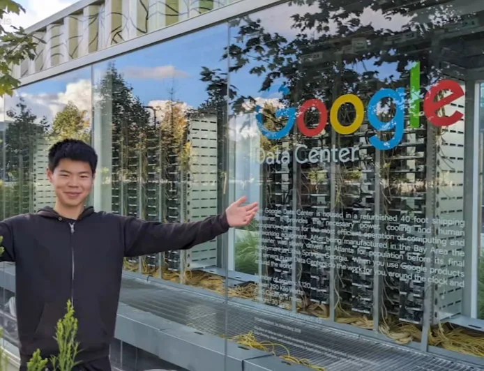 Insinyur Google Ditolak 16 Kampus Gunakan AI Gugat Diskriminasi Rasial