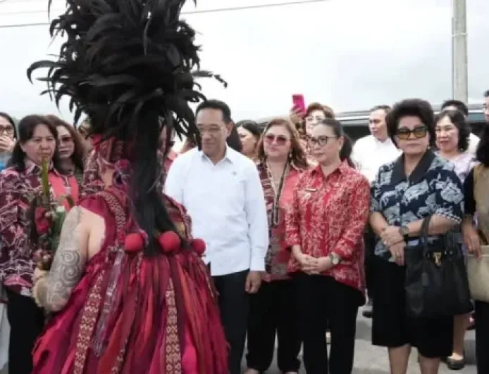 Wakil Bupati Hadiri Bhakti Sosial PPTM di Kecamatan Kakas, Dampak Positif untuk Komunitas