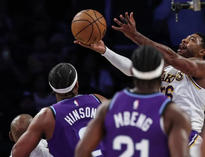 Marcus Smart Tekankan Ketenangan Kunci Kemenangan Lakers Meski Kekurangan Pemain