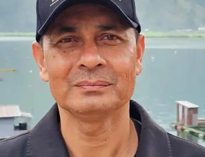 Ketika Manusia Mengagungkan AI: Pergeseran Nilai Agama dan Sosial di Era Digital