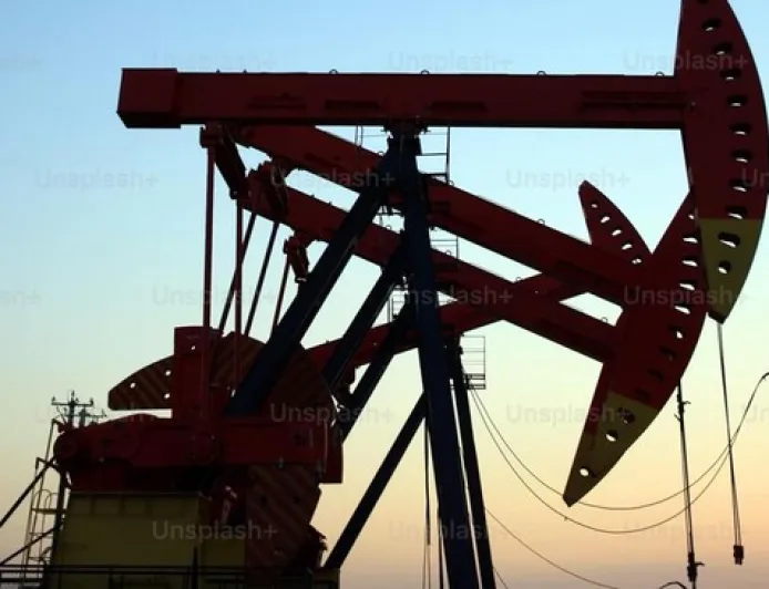 Harga Minyak Dunia Turun di Bawah US$100, Peluang Damai AS-Iran Terbuka