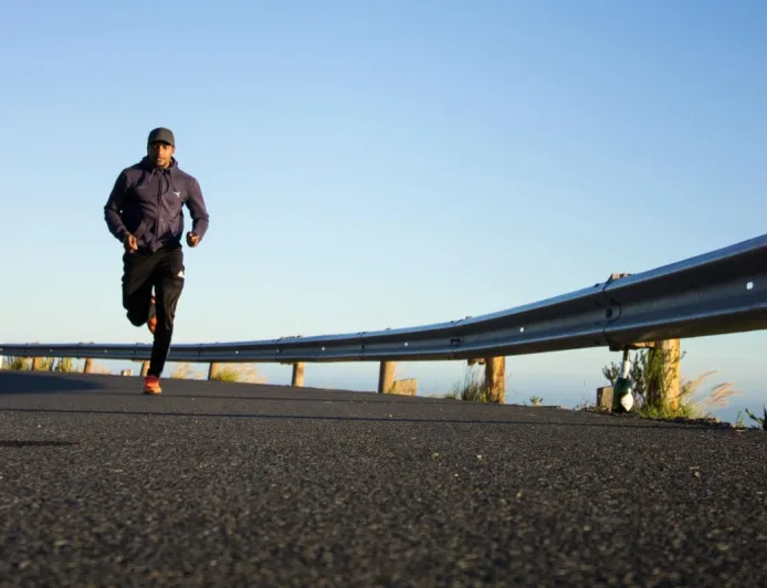 Olahraga Intens Singkat Turunkan Risiko Penyakit Kronis Signifikan