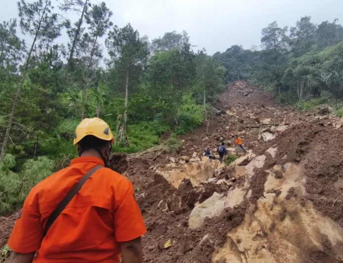 Tebing Curam Ponorogo Ancam Rumah Warga, BPBD Libatkan Ahli Geologi